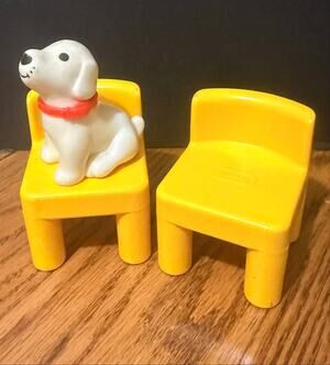 Little Tikes dollhouse replacement yellow chairs & swivel head puppy 1990’s